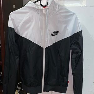NIKE wind breaker